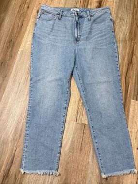 Madewell Light Wash High-Rise Straight Leg Jeans with Frayed Hem Perfect Vintage